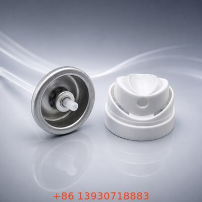 天然植物エキスで乾燥した肌に一日中潤いを与え、活性化するように設計された、さわやかな保湿ミスト スプレーです。