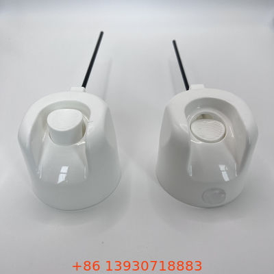 届きにくい場所の清掃用、延長チューブと漏れ防止シール付きスプレーアクチュエーター